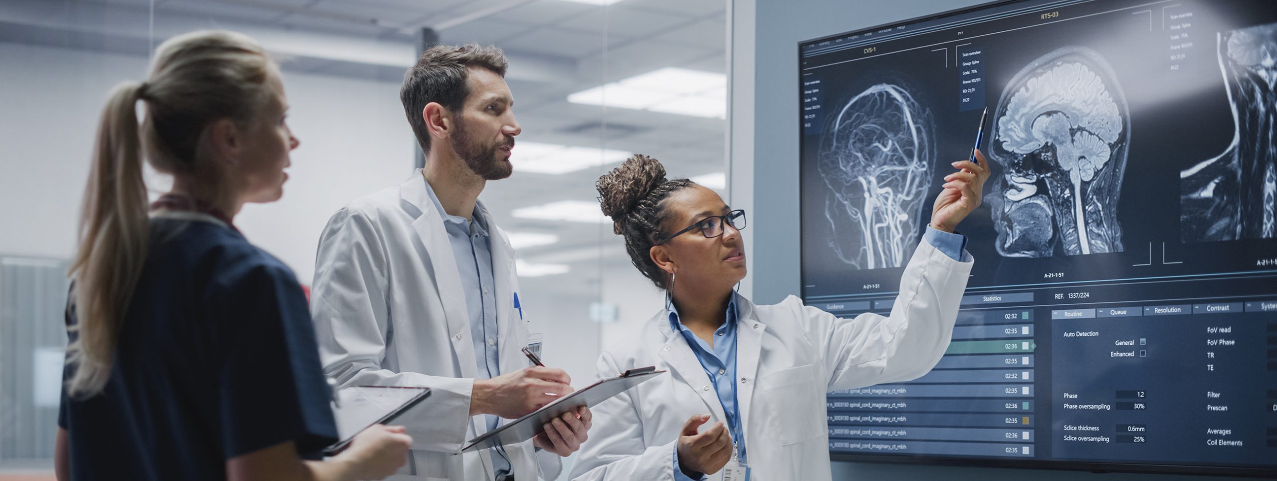 NAVIGATING TOMORROW’S HEALTHCARE WITH MULTIMODAL AND NEUROMORPHIC AI